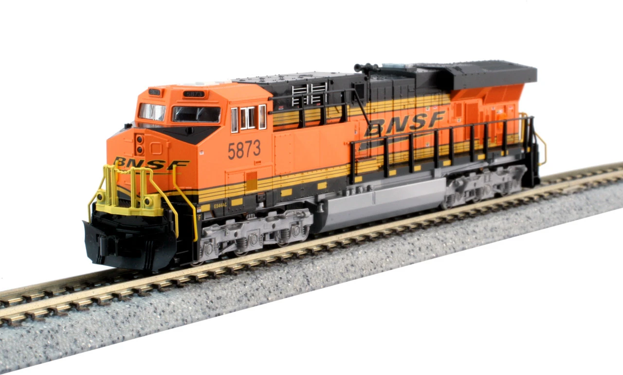 Kato 176-8953-S - GE ES44AC W/ LokSound 5 Sound & DCC BNSF 5953 - N Scale 1 Kato 176-8953-S - GE ES44AC W/ LokSound 5 Sound & DCC BNSF 5953 - N Scale