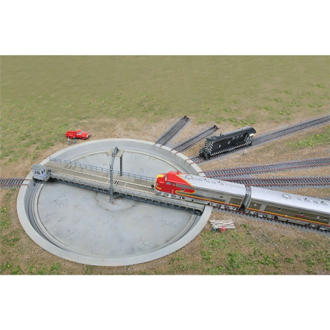 Walthers Cornerstone 933-2851 - 110' HO Turntable - HO Scale 1 Walthers Cornerstone 933-2851 - 110' HO Turntable - HO Scale