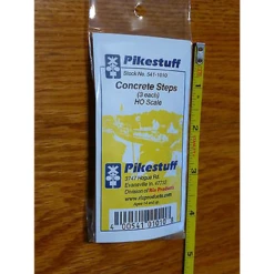 Pikestuff 541-1010 - Concrete Steps (2 Each) - HO Scale Kit