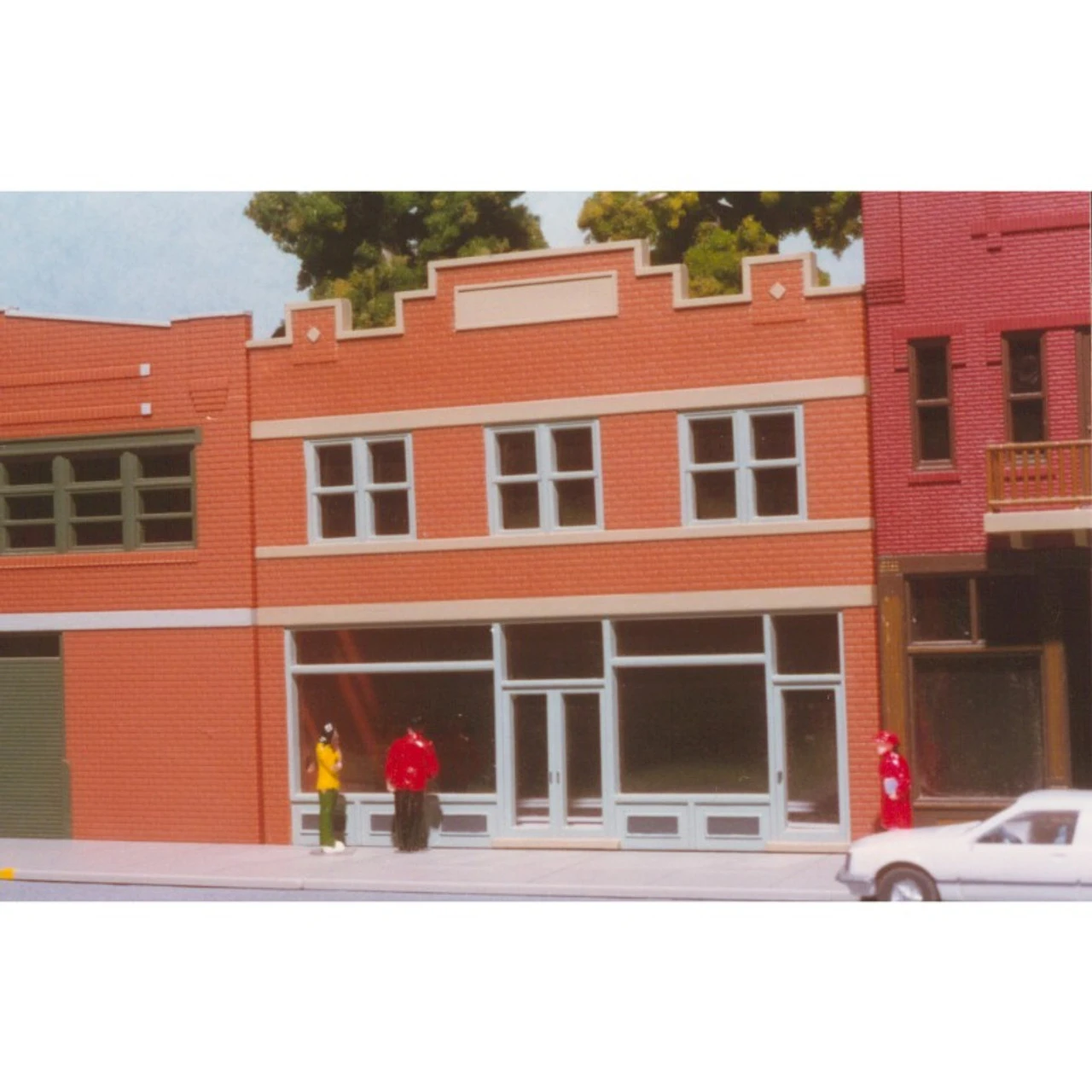 Smalltown USA 6005 - Dime Store - HO Scale Kit 1 Smalltown USA 6005 - Dime Store - HO Scale Kit
