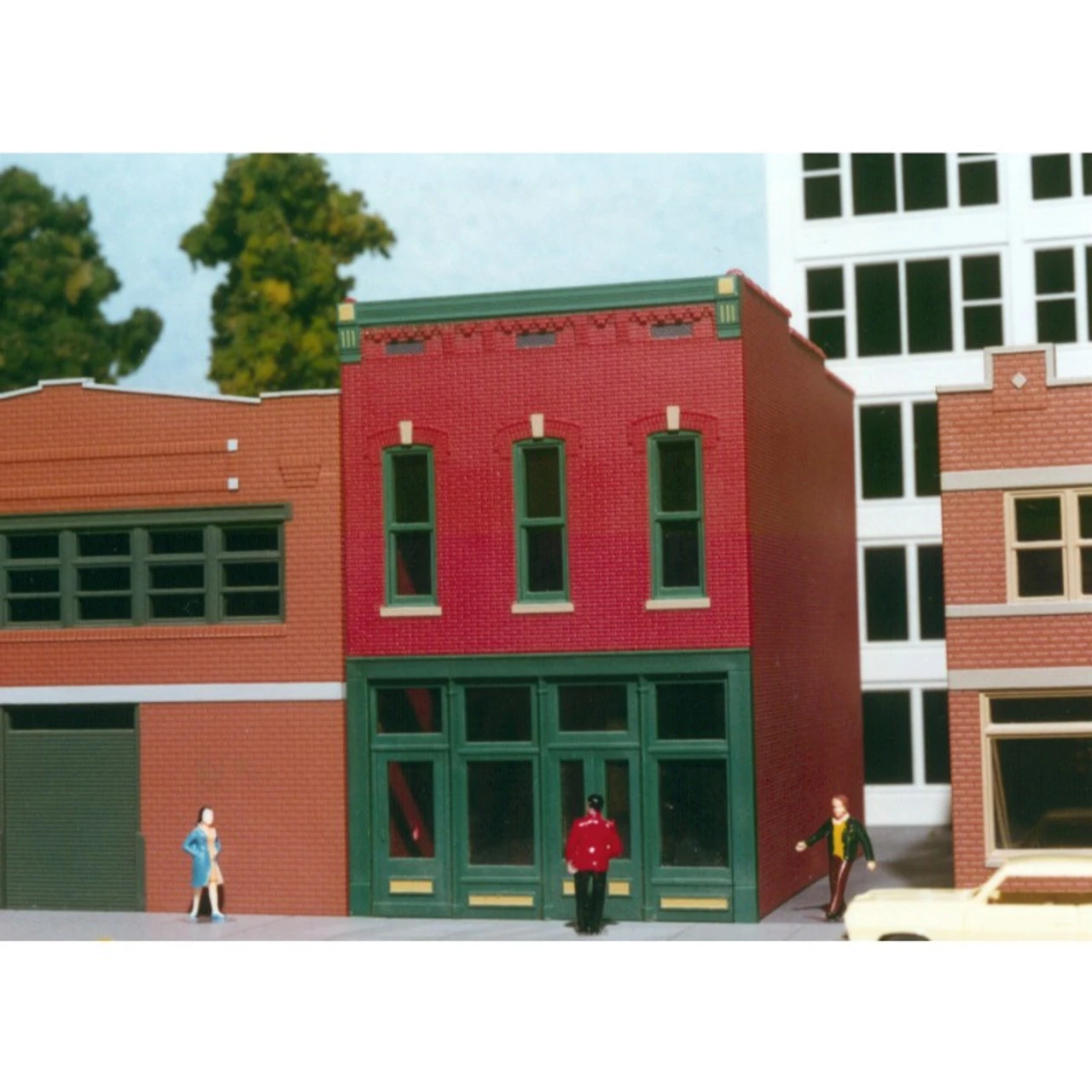 Smalltown USA 6014 - Old Indian Tobacco Shop - HO Scale Kit 1 Smalltown USA 6014 - Old Indian Tobacco Shop - HO Scale Kit