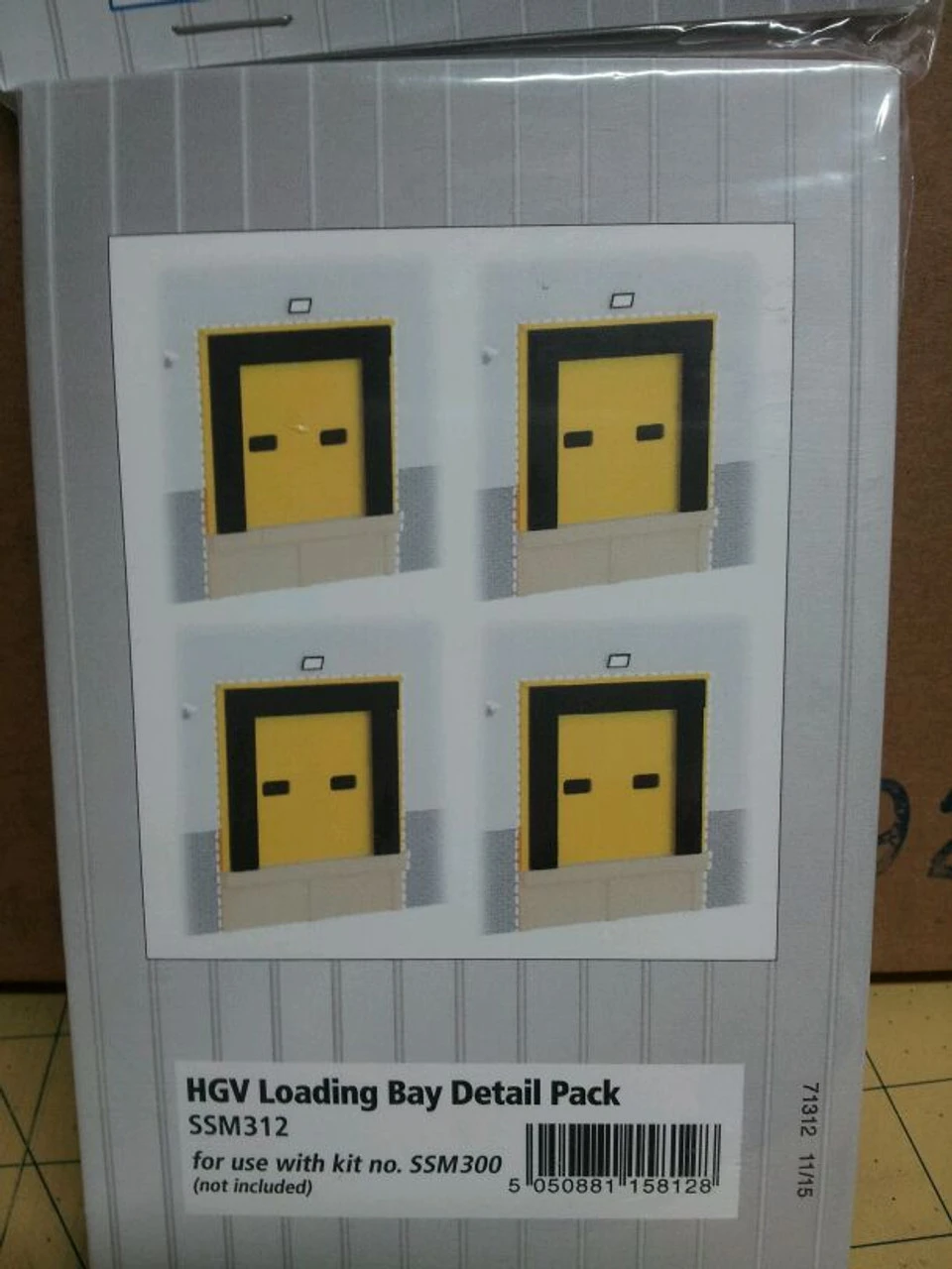 Wills Kits SSM312 - HGV Loading Bay Detail Pack - HO Scale 1 Wills Kits SSM312 - HGV Loading Bay Detail Pack - HO Scale