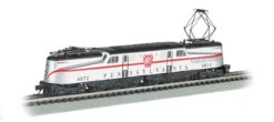 Bachmann 65304 - GE GG-1 SILVER W/ RED STRIPE DCC SOUND W/ DCC & Sound Pennsylvania (PRR) 4872 - HO Scale
