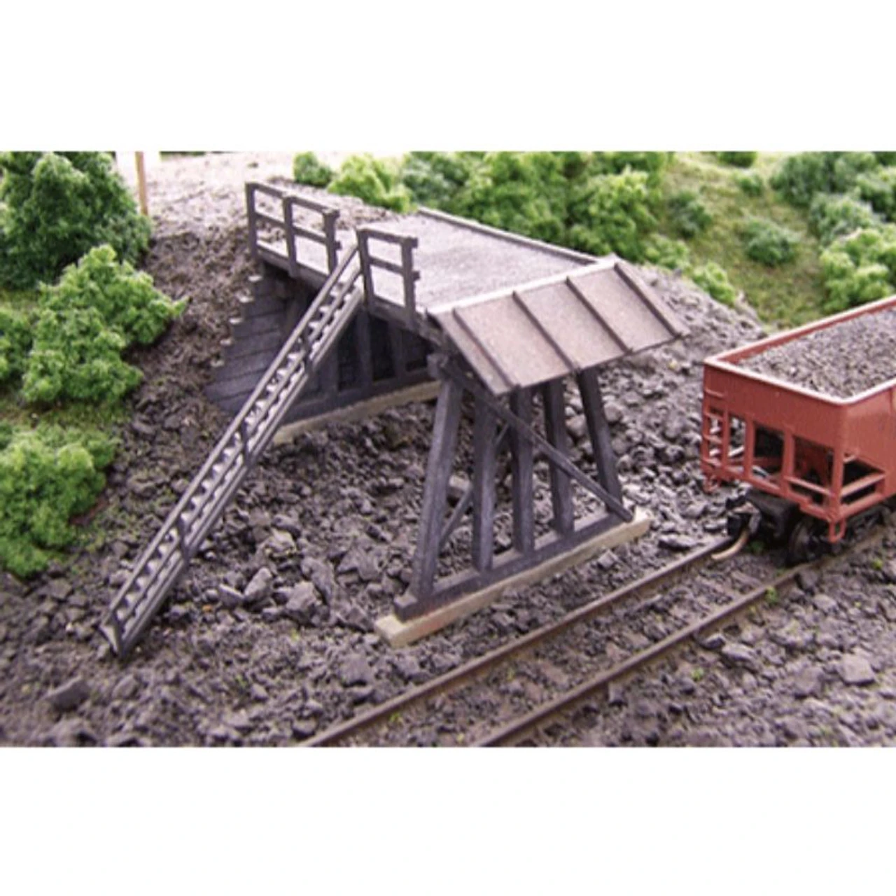 Blair Line 077 - Truck Dump - Platform Kit -- 2" Long X 1" Wide 5 X 2.5cm - N Scale Kit 1 Blair Line 077 - Truck Dump - Platform Kit -- 2" Long X 1" Wide 5 X 2.5cm - N Scale Kit