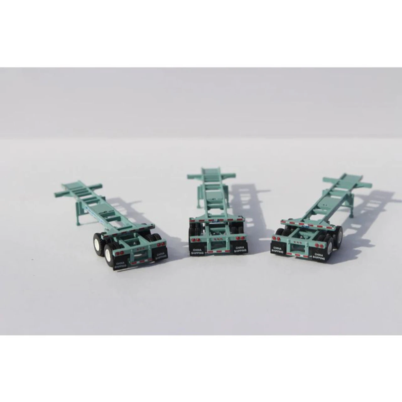 Jacksonville Terminal Co 122002 - 20' Container Chassis (3-pack) China Shipping - N Scale 1 Jacksonville Terminal Co 122002 - 20' Container Chassis (3-pack) China Shipping - N Scale