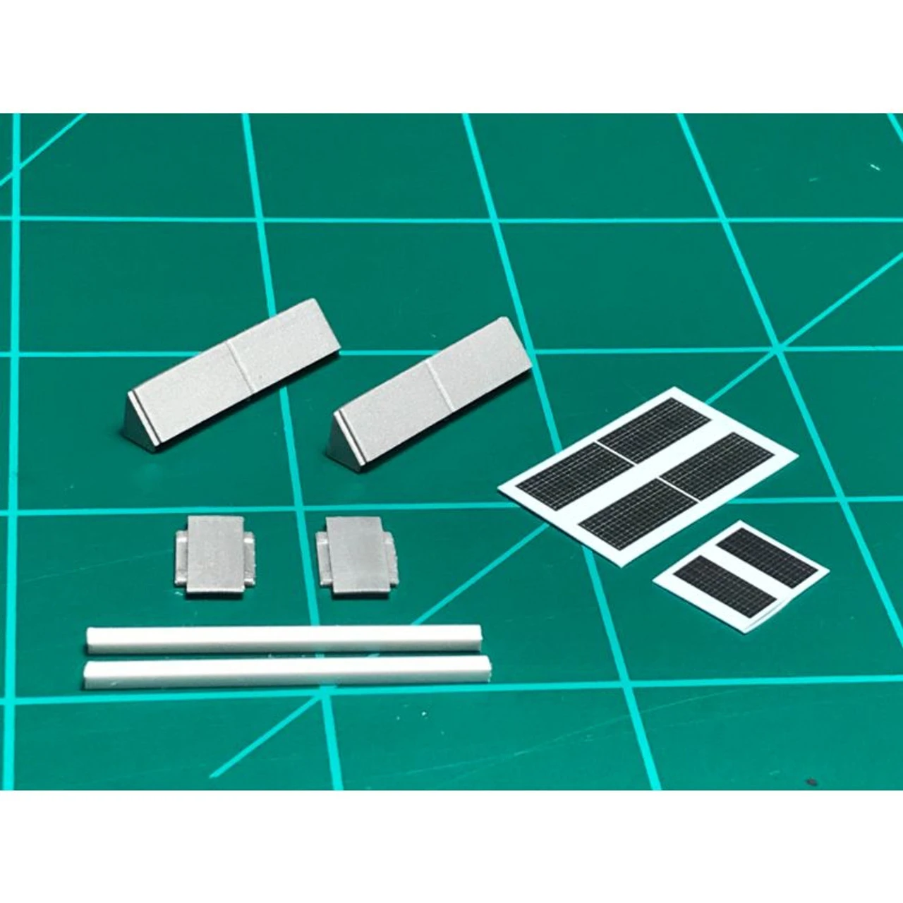 MACRail 801 - MOW Car Solar Panel (CSXT Version Plate Bracket) - HO Scale Kit 1 MACRail 801 - MOW Car Solar Panel (CSXT Version Plate Bracket) - HO Scale Kit