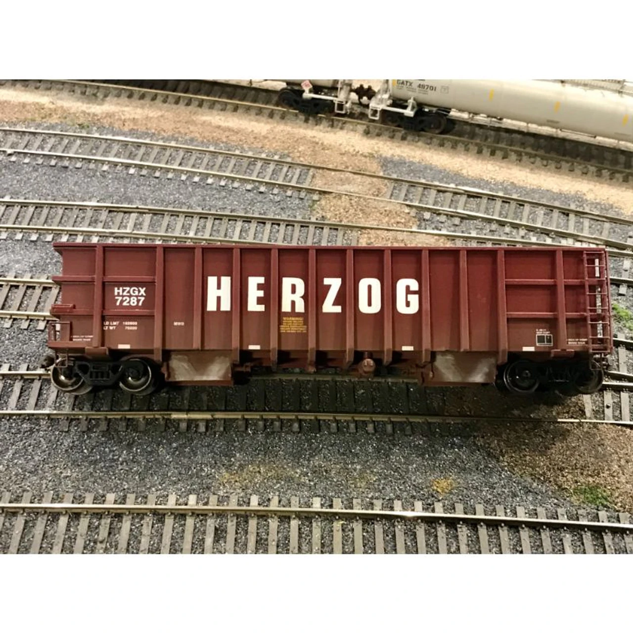 MACRail 821 - Ballast Car Doors - 4 Pack (Herzog Version Long) - HO Scale Kit 1 MACRail 821 - Ballast Car Doors - 4 Pack (Herzog Version Long) - HO Scale Kit