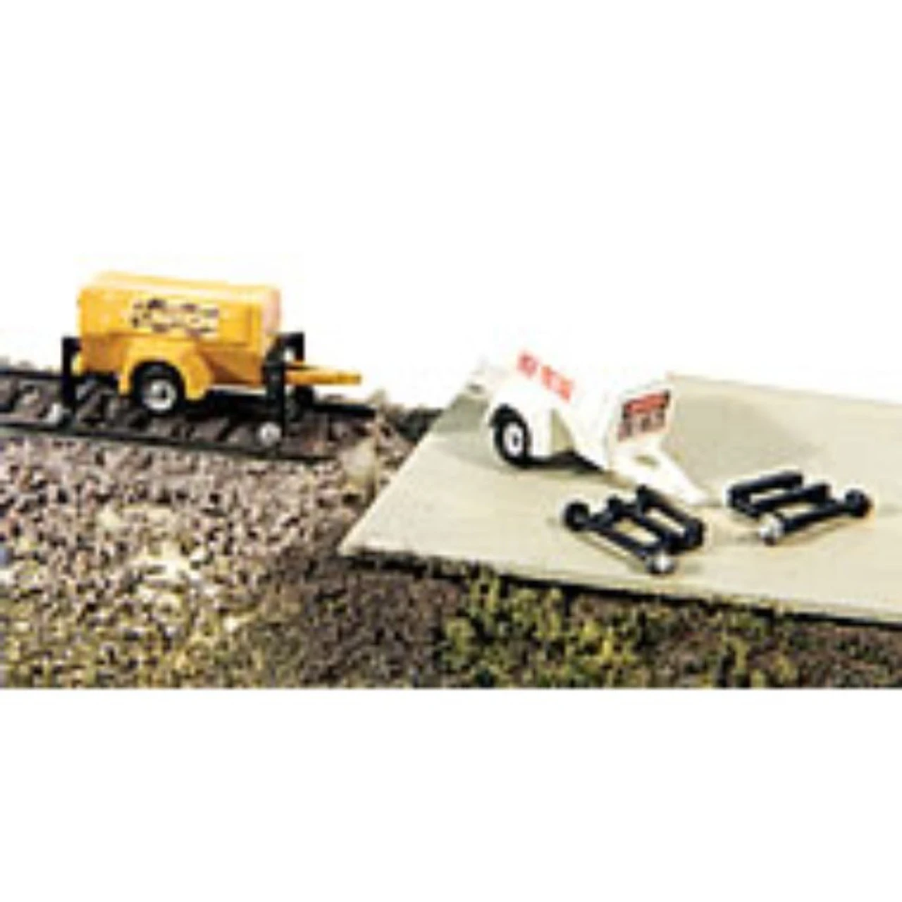 Railway Express Miniatures 2009 - Generator/Compressor Trailer With Hy-Rails(2) - N Scale Kit 1 Railway Express Miniatures 2009 - Generator/Compressor Trailer With Hy-Rails(2) - N Scale Kit