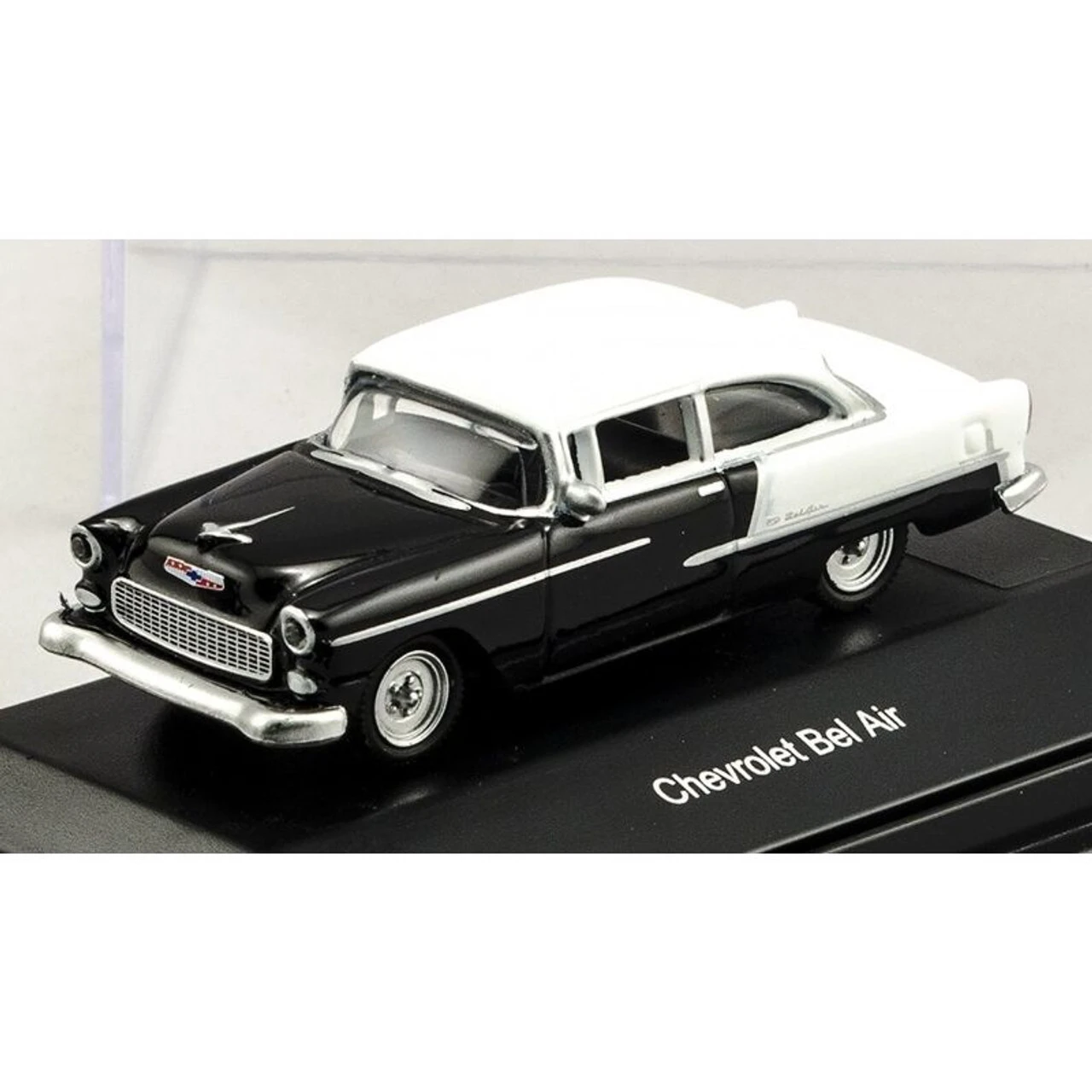 Schuco 452617504 - 1955 Chevy Bel Air Black - HO Scale 1 Schuco 452617504 - 1955 Chevy Bel Air Black - HO Scale