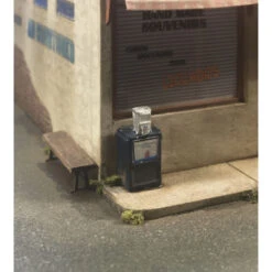 Showcase Miniatures 2350 - Newspaper Stands (5) - HO Scale Kit