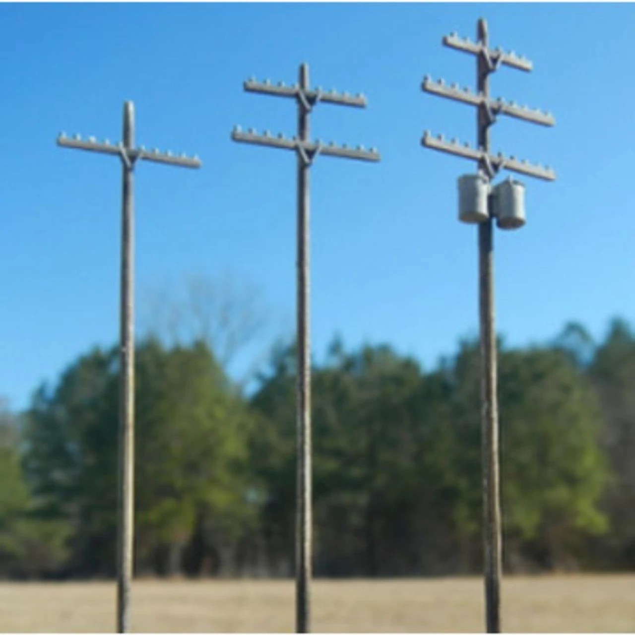 Showcase Miniatures 520 - 40' Power Poles (Wood) - N Scale Kit 1 Showcase Miniatures 520 - 40' Power Poles (Wood) - N Scale Kit
