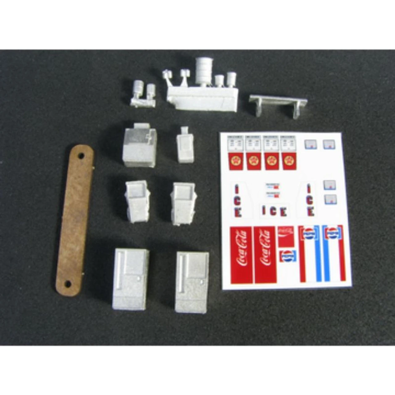 Showcase Miniatures 536 - Convenience Store Accessories - N Scale Kit 1 Showcase Miniatures 536 - Convenience Store Accessories - N Scale Kit