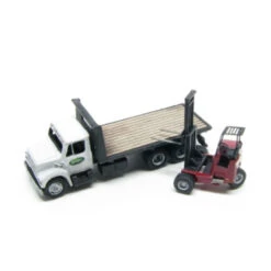 Showcase Miniatures 82 - I Class 16 Ft. Local Delivery Flatbed - N Scale Kit
