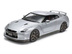 Tamiya 24300 - Nissan GTR - 1:24 Scale Kit