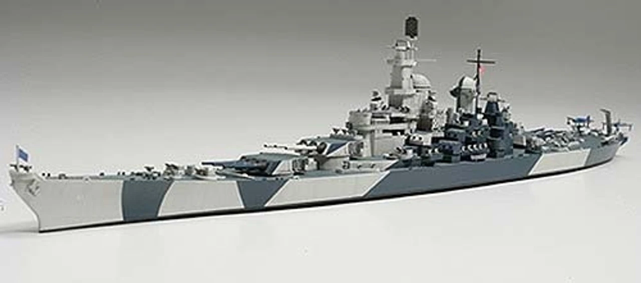 Tamiya 31616 - US Navy Battleship BB-61 Iowa United States - 1:700 Scale Kit 1 Tamiya 31616 - US Navy Battleship BB-61 Iowa United States - 1:700 Scale Kit