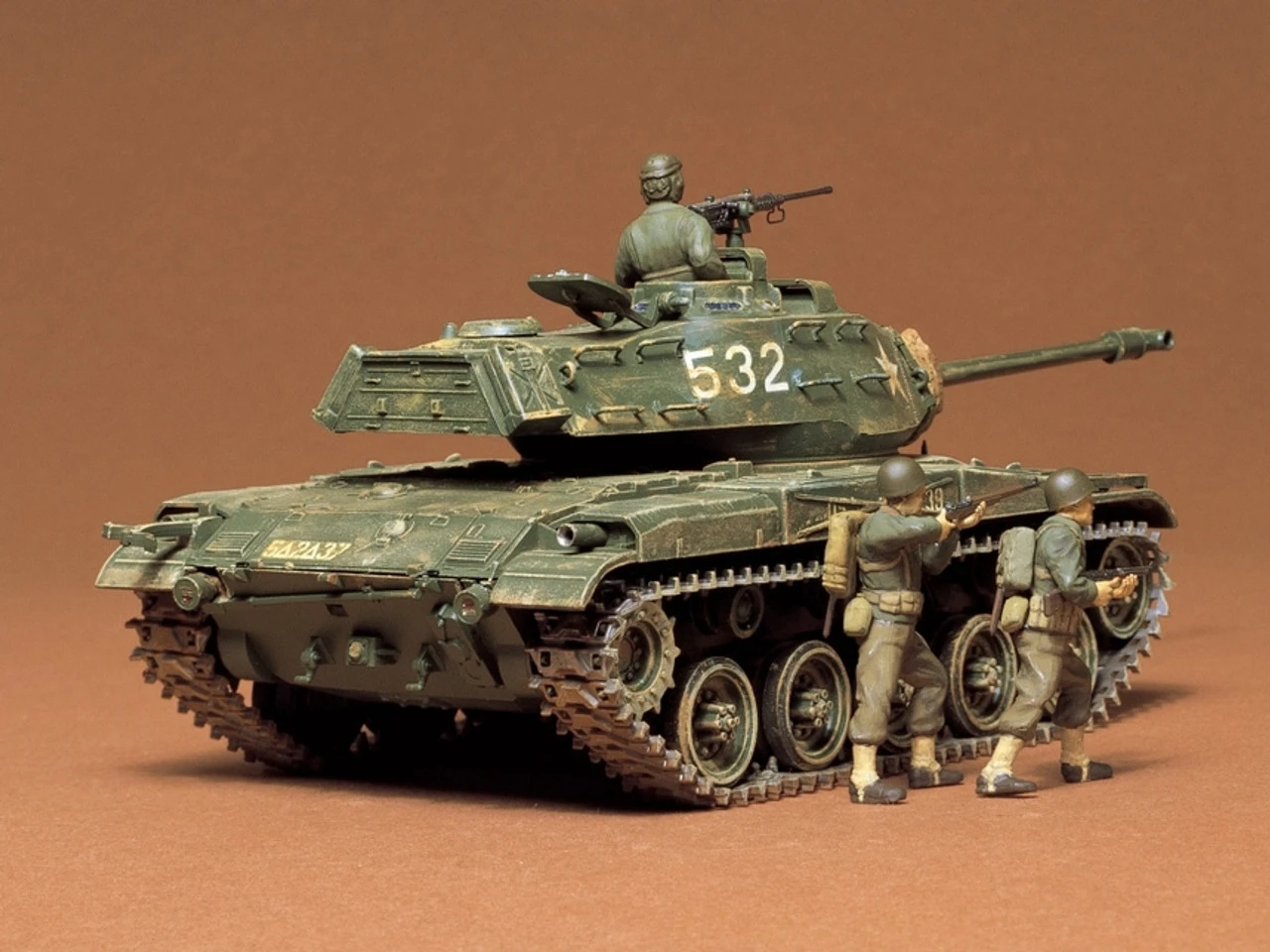 Tamiya 35055 - U.S. M41 Walker Bulldog Kit United States - 1:35 Scale Kit 1 Tamiya 35055 - U.S. M41 Walker Bulldog Kit United States - 1:35 Scale Kit