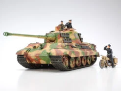 Tamiya 35252 - King Tiger Ardennes Front Germany - 1:35 Scale Kit