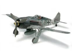Tamiya 61095 - Focke-Wulf Fw190 A-8/A-8 R2 Germany - 1:48 Scale Kit