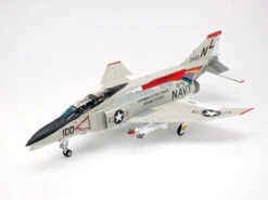 Tamiya 61121 - McDonnell F-4B Phantom II United States - 1:48 Scale Kit