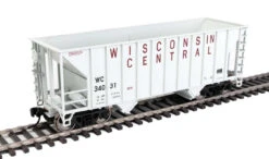 Walthers Mainline 910-56634 - 34' 100-Ton 2-Bay Hopper Wisconsin Central (WC) 34031 - HO Scale