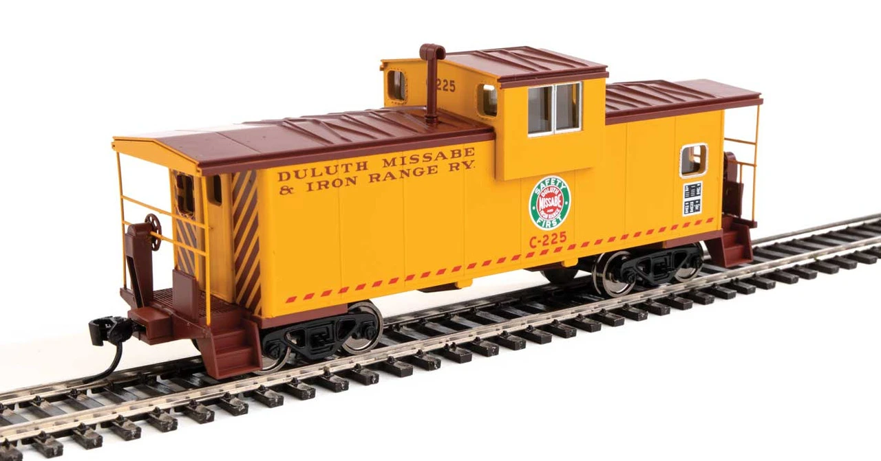 Walthers Mainline 910-8714 - International Extended Wide-Vision Caboose Duluth Missabe & Iron Range (DM&IR) C-225 - HO Scale 1 Walthers Mainline 910-8714 - International Extended Wide-Vision Caboose Duluth Missabe & Iron Range (DM&IR) C-225 - HO Scale