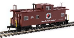 Walthers Mainline 910-8777 - International Wide-Vision Caboose Northern Pacific (NP) 1130 - HO Scale