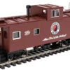 Walthers Mainline 910-8778 - International Wide-Vision Caboose Northern Pacific (NP) 1140 - HO Scale