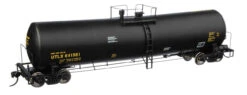 Walthers Proto 920-100266 - 23,000 Gallon Funnel-Flow Tank Car Union Tank Car Co (UTLX) 641561 - HO Scale