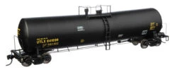 Walthers Proto 920-100268 - 23,000 Gallon Funnel-Flow Tank Car Union Tank Car Co (UTLX) 641696 - HO Scale