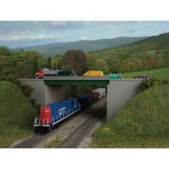 Walthers Cornerstone 933-4567 - Modern Steel Highway Overpass With Concrete Sides - HO Scale Kit