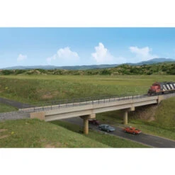 Walthers Cornerstone 933-4592 - Modern Long-Span Concrete Railroad Bridge - HO Scale Kit