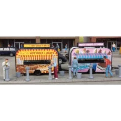 Walthers SceneMaster 949-2905 - Food Trailer - Ice Cream/Hot Dog - HO Scale Kit