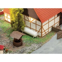 Walthers SceneMaster 949-4186 - Small Propane Tank - HO Scale